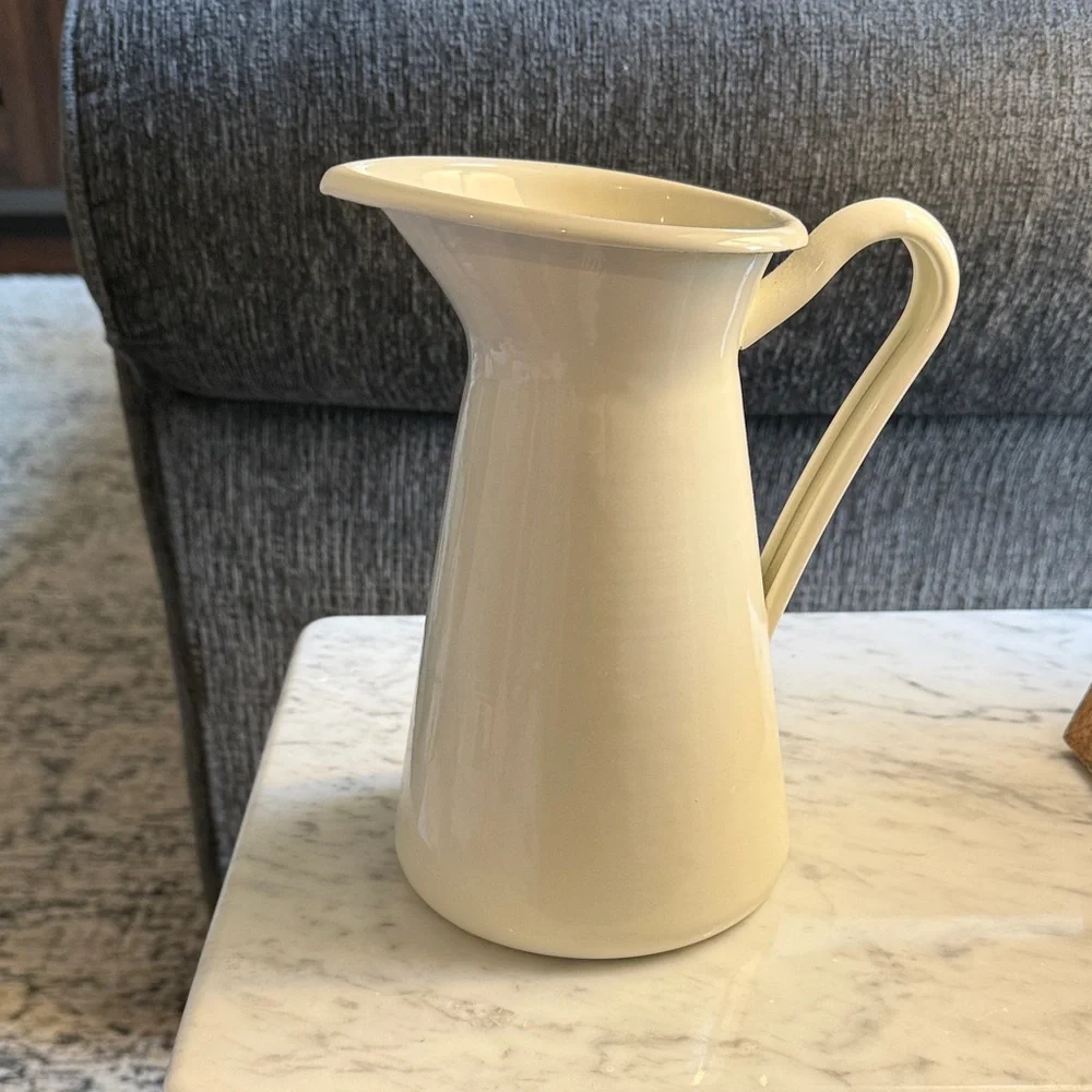 IKEA White Ceramic Base